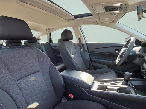 Used 2025 Honda Accord SE image 27