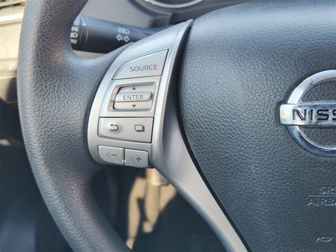 Used 2014 Nissan Rogue SV w/ SV Premium Package image 27