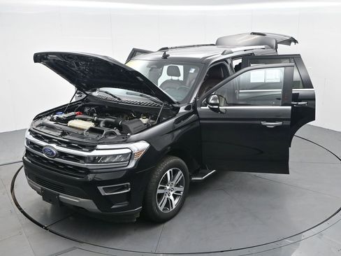 Used 2023 Ford Expedition Limited image 42