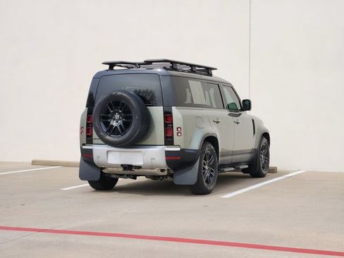 Used 2025 Land Rover Defender 110 S AWD/4WD image 7