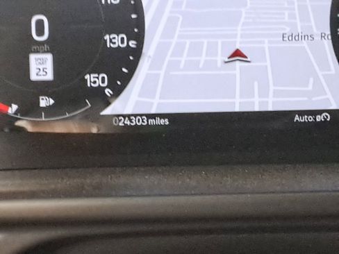 Used 2023 Land Rover Defender 90 X image 27