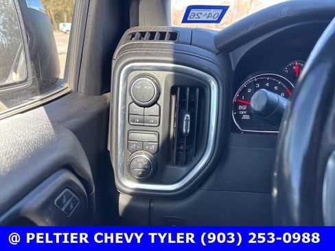 Used 2020 Chevrolet Silverado 1500 LT w/ Texas Edition image 15