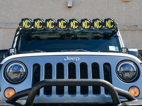 Used 2015 Jeep Wrangler Freedom Edition image 5