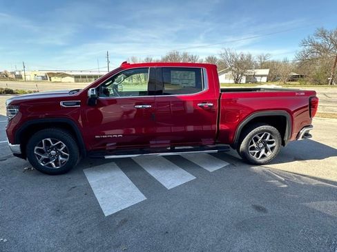 New 2026 GMC Sierra 1500 SLT image 10