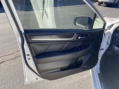 Used 2018 Subaru Legacy 3.6R Limited image 7