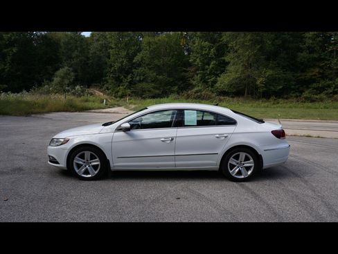 Used 2016 Volkswagen CC Sport image 2