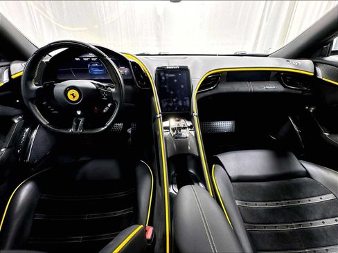 Used 2022 Ferrari Roma RWD image 16