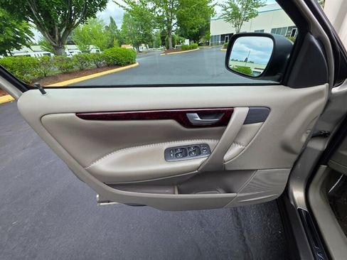 Used 2003 Volvo V70 AWD/4WD image 43
