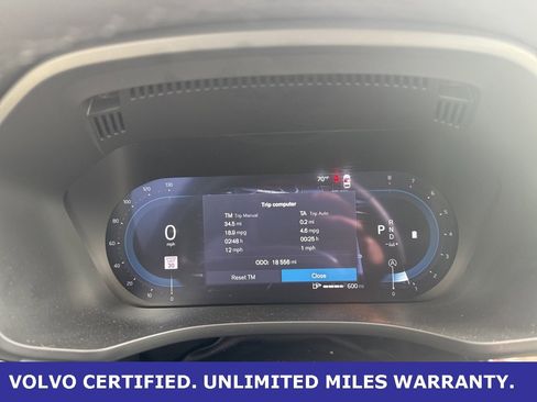 Certified 2025 Volvo XC60 B5 Plus image 21