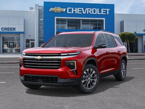 New 2026 Chevrolet Traverse LT w/ Enhanced Driving Package AWD/4WD image 7