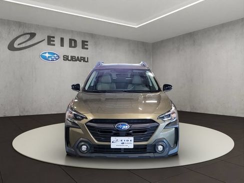 Used 2024 Subaru Outback Premium AWD/4WD image 7