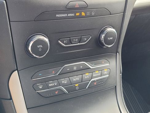 Certified 2020 Ford Edge SEL w/ Convenience Package FWD image 23
