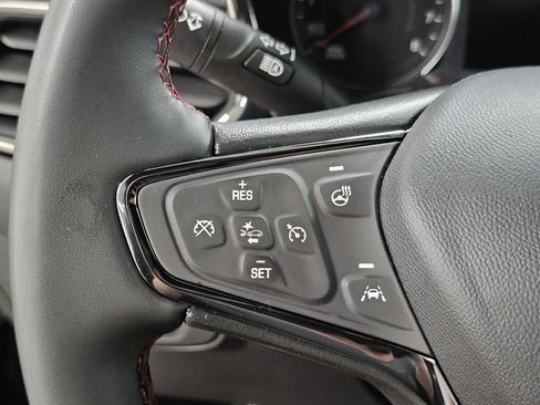 Used 2023 Chevrolet Equinox RS FWD image 33