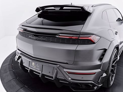 Used 2025 Lamborghini Urus Performante AWD/4WD image 29