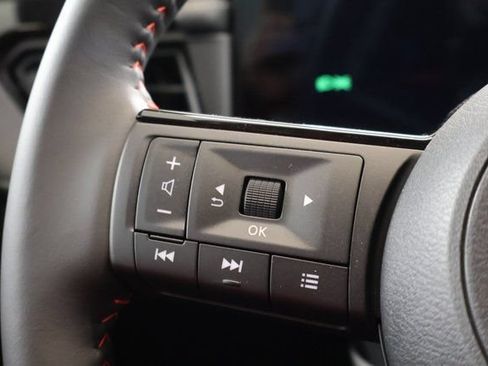 New 2026 Nissan Kicks SR w/ SR Premium Package FWD image 15