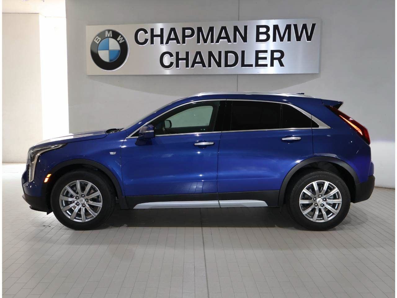 Used 2021 Cadillac XT4 Premium Luxury w/ Cold Weather Package FWD image 3
