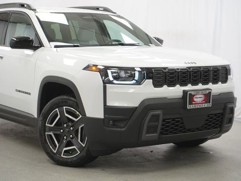 New 2026 Jeep Cherokee Laredo AWD/4WD image 3