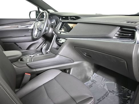 Used 2025 Cadillac XT5 Sportv w/ Technology Package AWD/4WD image 15
