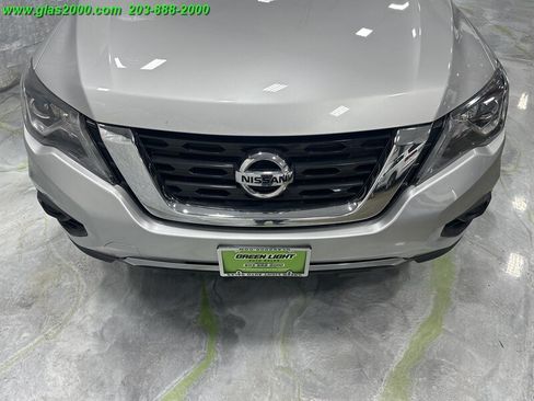 Used 2020 Nissan Pathfinder S AWD/4WD image 18