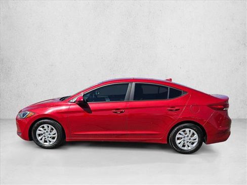 Used 2017 Hyundai Elantra SE FWD image 9