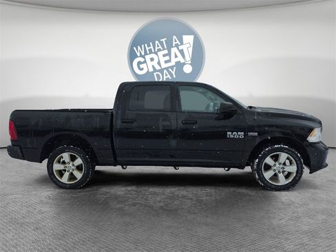 Used 2015 RAM 1500 Express image 2