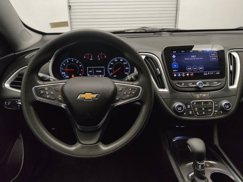 Used 2024 Chevrolet Malibu LT FWD image 22