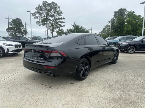 Used 2025 Honda Accord Sport image 5