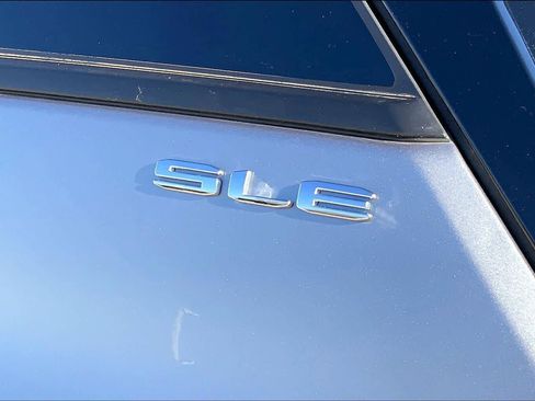 Certified 2023 GMC Terrain SLE image 28