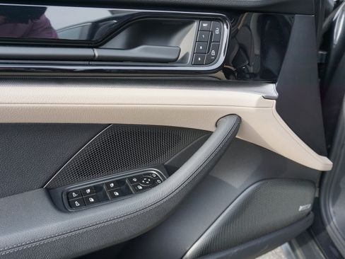 Certified 2026 Porsche Panamera 4 AWD/4WD image 21