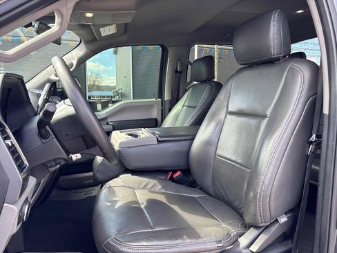 Used 2020 Ford F250 XLT w/ XLT Premium Package image 12