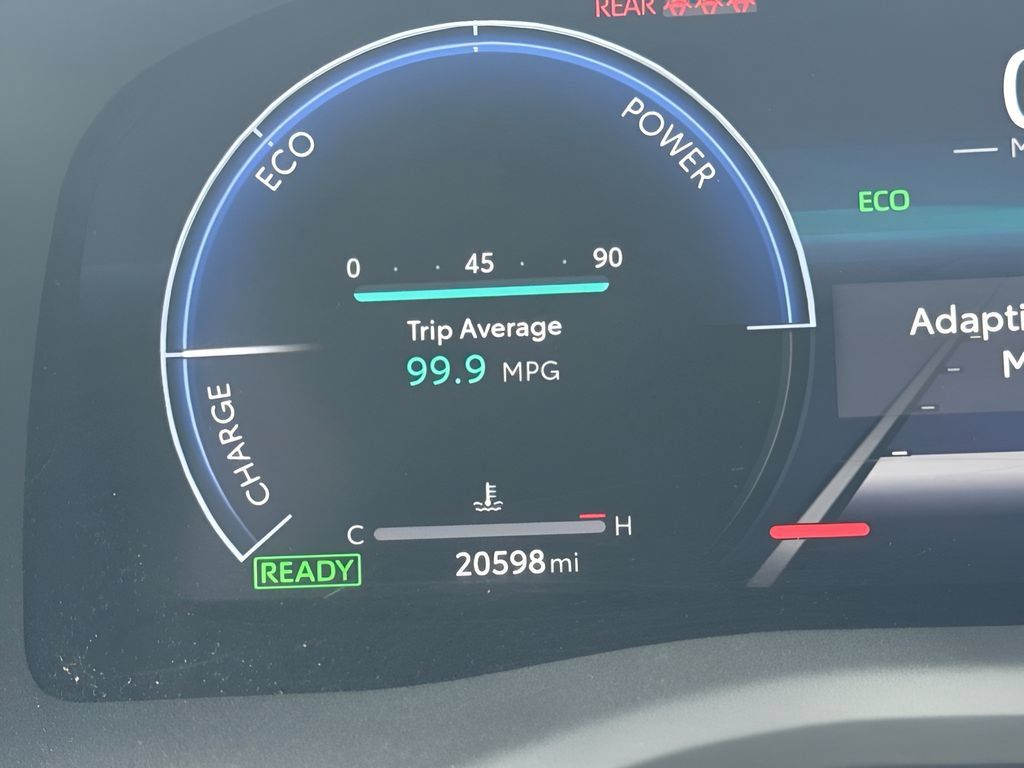 Used 2025 Toyota Camry XSE FWD image 18