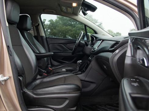Used 2019 Buick Encore Preferred FWD image 19