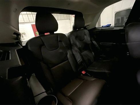 Certified 2023 Volvo XC90 B6 Ultimate w/ Lounge Package image 29