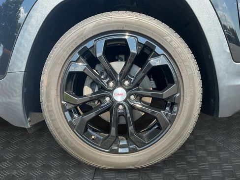 Used 2020 GMC Terrain SLE w/ Driver Convenience Package AWD/4WD image 14