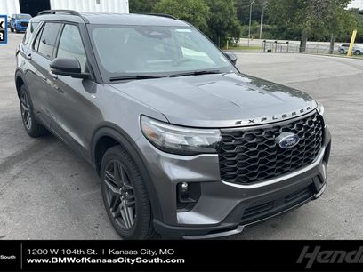 Used 2025 Ford Explorer ST-Line w/ ST-Line Street Pack