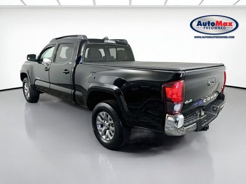 Used 2019 Toyota Tacoma SR5 AWD/4WD image 5