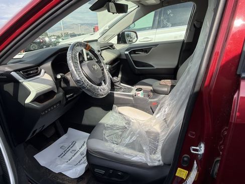 Used 2021 Toyota RAV4 Limited AWD/4WD image 15