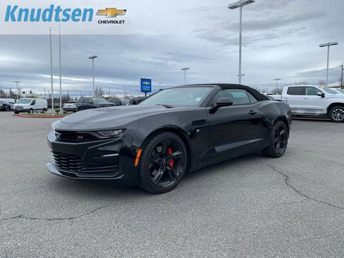 Used 2020 Chevrolet Camaro SS image 3
