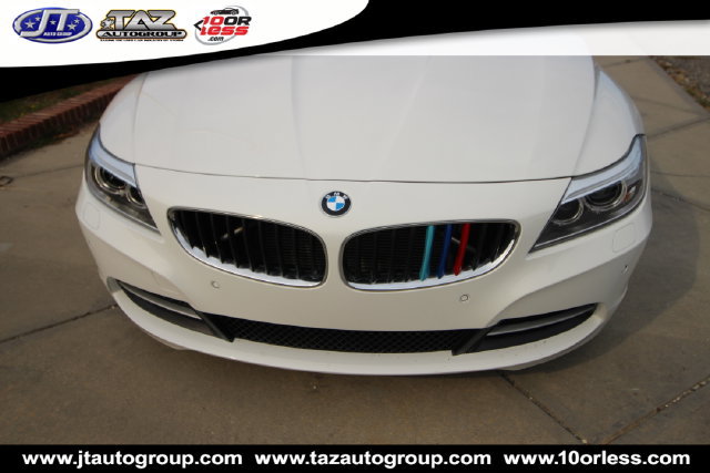 Used 2014 BMW Z4 sDrive28i RWD image 3