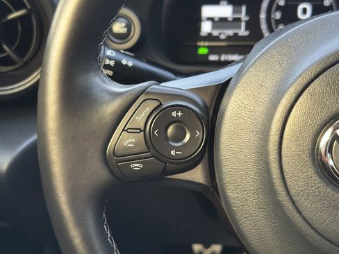 Used 2024 Toyota GR86 Premium image 21