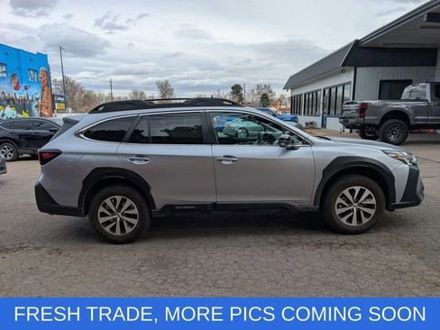 Used 2023 Subaru Outback Premium image 2