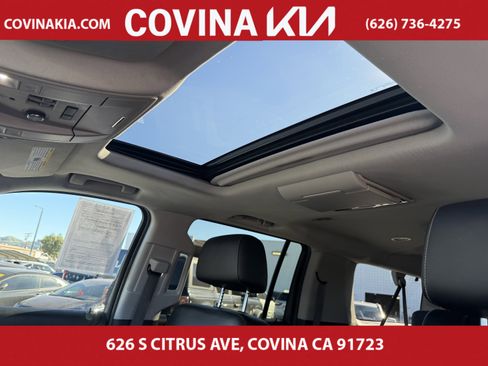 Used 2016 GMC Yukon XL SLT w/ Open Road Package image 16