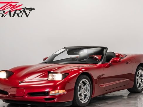 Used 2001 Chevrolet Corvette Convertible w/ Preferred Equipment Group2 image 1