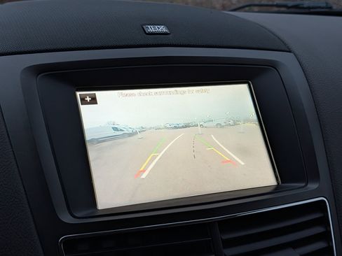 Used 2018 Lincoln MKT AWD image 20