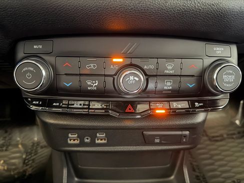 Used 2022 Dodge Durango AWD w/ Skid Plate Group image 21
