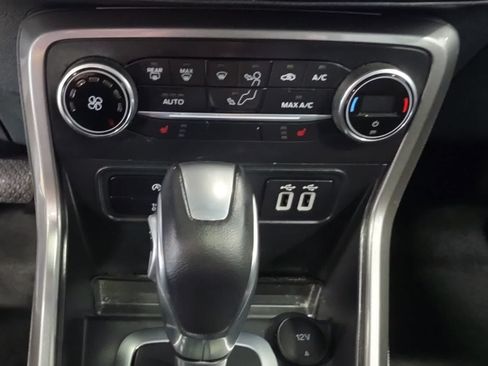 Used 2019 Ford EcoSport SE AWD/4WD image 23