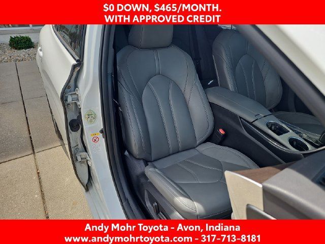Used 2019 Toyota Avalon XLE w/ Moonroof Package FWD image 35