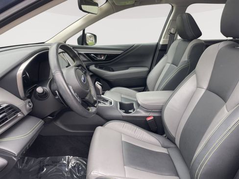 Certified 2025 Subaru Outback Onyx Edition image 18