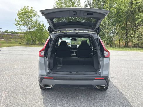 Used 2025 Honda CR-V Sport image 9
