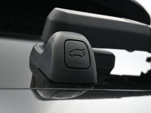 Used 2022 Genesis GV70 2.5T w/ Select Package image 36